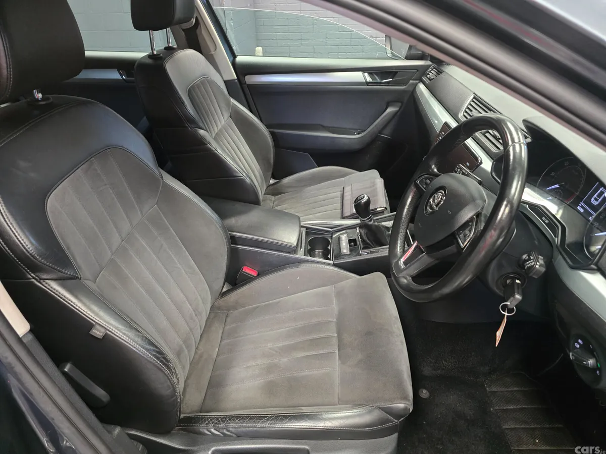 Skoda Superb Estate, Diesel, 2017, Grey