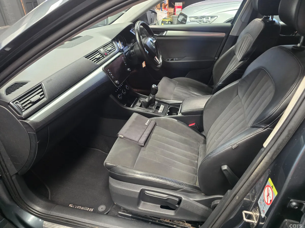 Skoda Superb Estate, Diesel, 2017, Grey