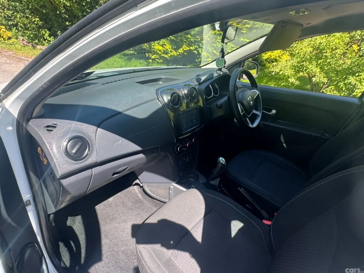 Dacia Sandero Hatchback, Petrol, 2018, White