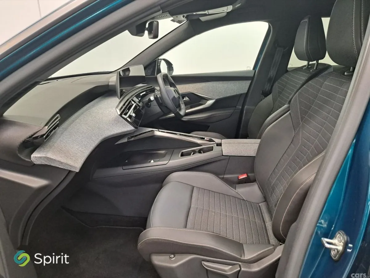 Peugeot 3008 MPV, Petrol Hybrid, 2025, Blue