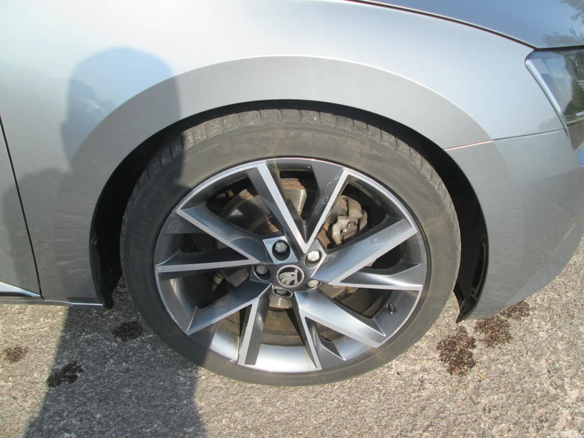 Skoda Superb Estate, Diesel, 2019, Grey