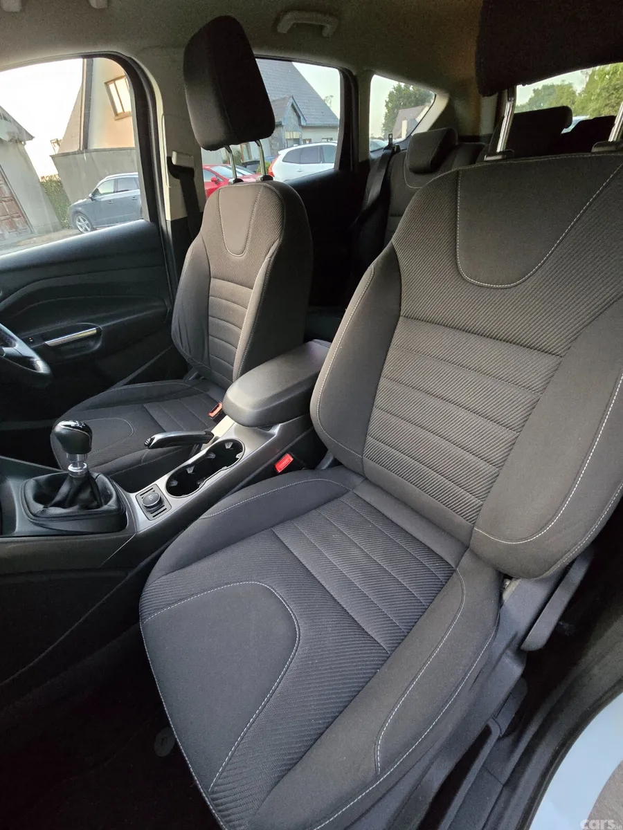 Ford Kuga SUV, Petrol, 2016, White