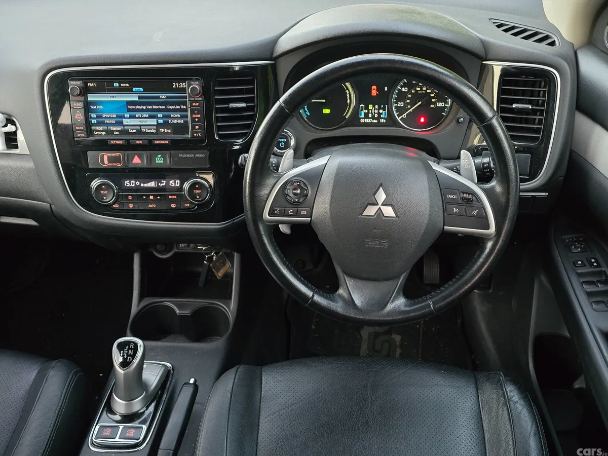 Mitsubishi Outlander SUV, Petrol Plug-in Hybrid, 2015, Grey