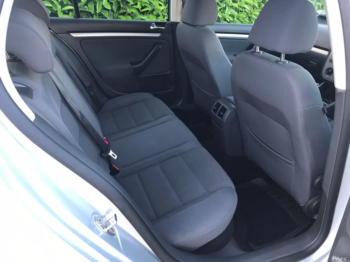 Volkswagen Golf Hatchback, Diesel, 2009, Silver
