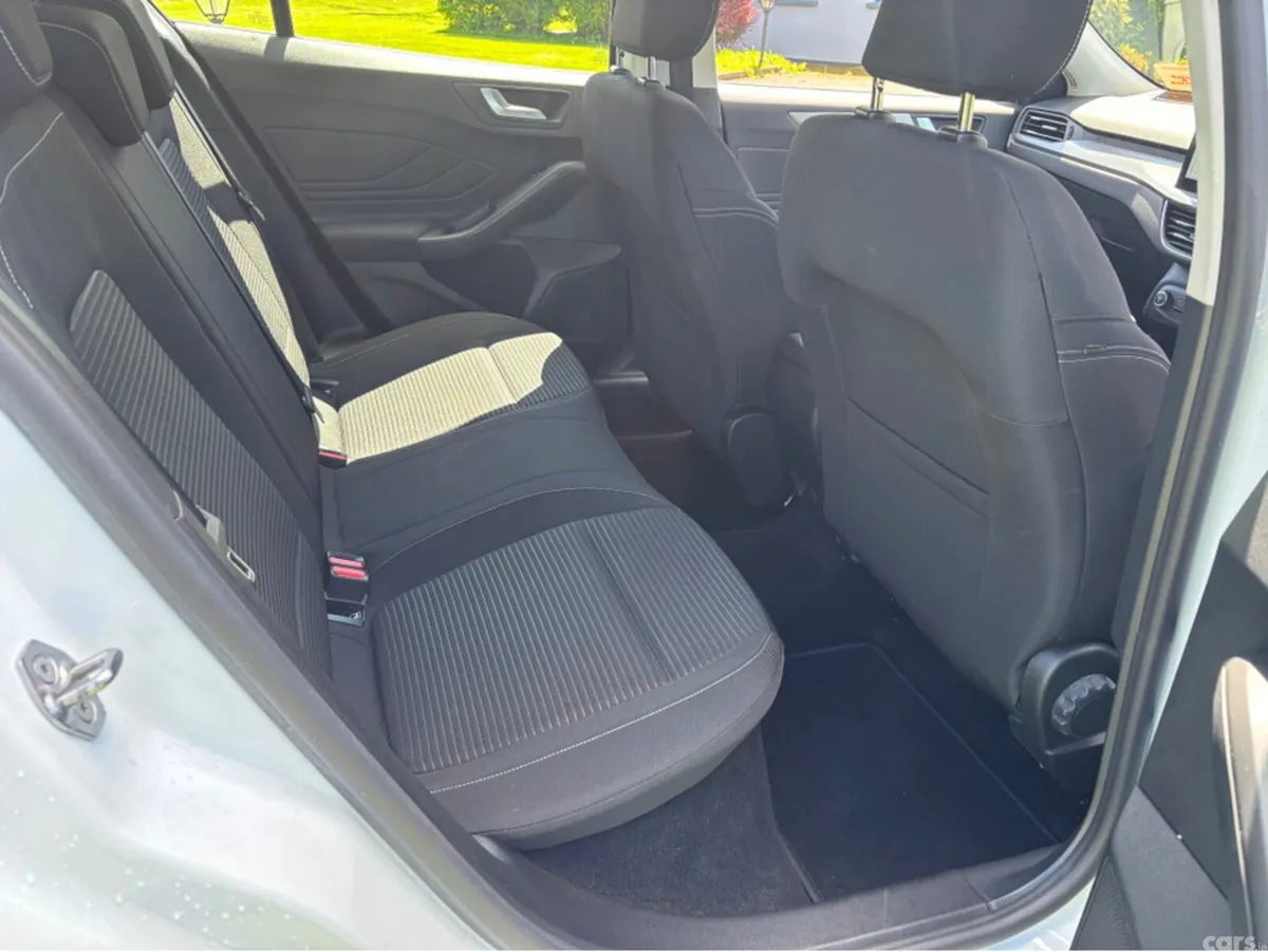 Ford Focus Hatchback, Petrol, 2024, White