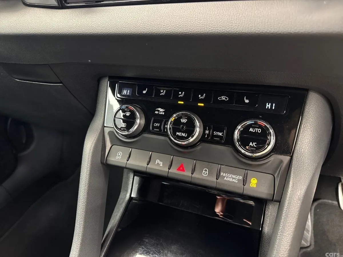 Skoda Karoq Estate, Diesel, 2024, Red