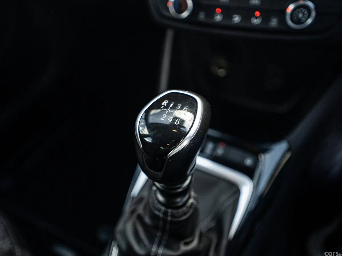 Opel Crossland X SUV, Petrol, 2023, Black