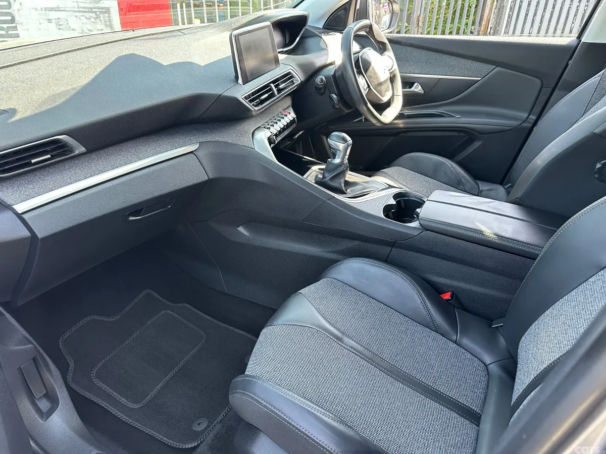 Peugeot 3008 SUV, Diesel, 2017, Grey