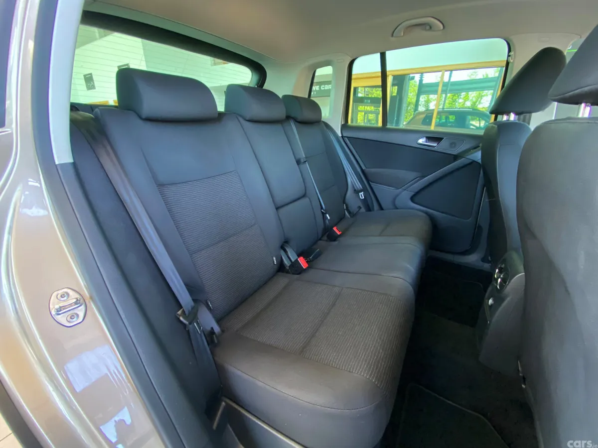 Volkswagen Tiguan SUV, Diesel, 2013, Brown