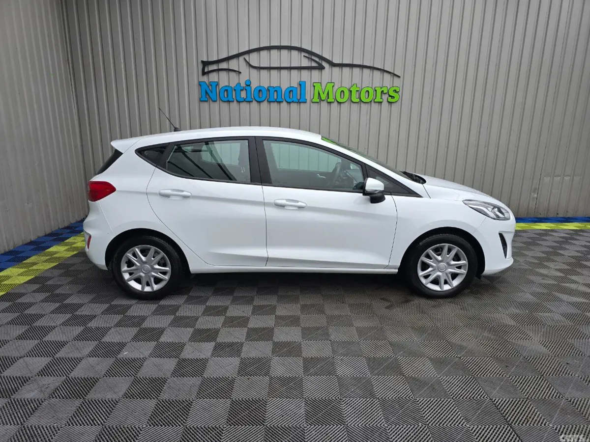 Ford Fiesta Hatchback, Petrol, 2019, White
