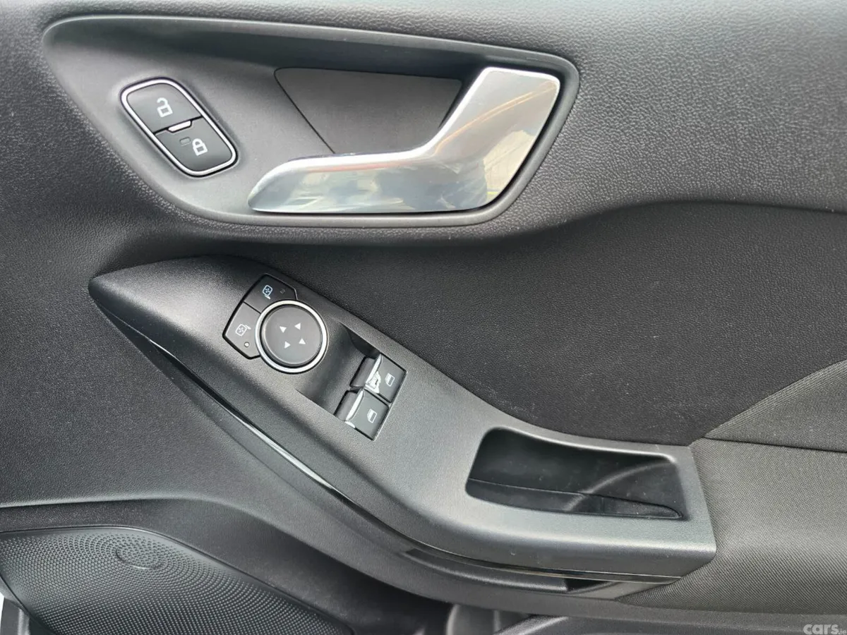 Ford Fiesta Hatchback, Petrol, 2019, White