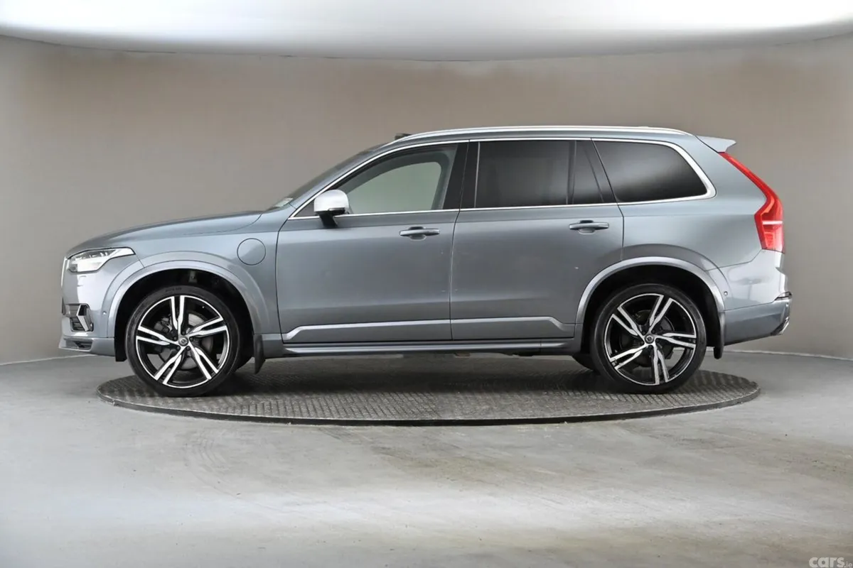 Volvo XC90 SUV, Petrol Plug-in Hybrid, 2017, Grey