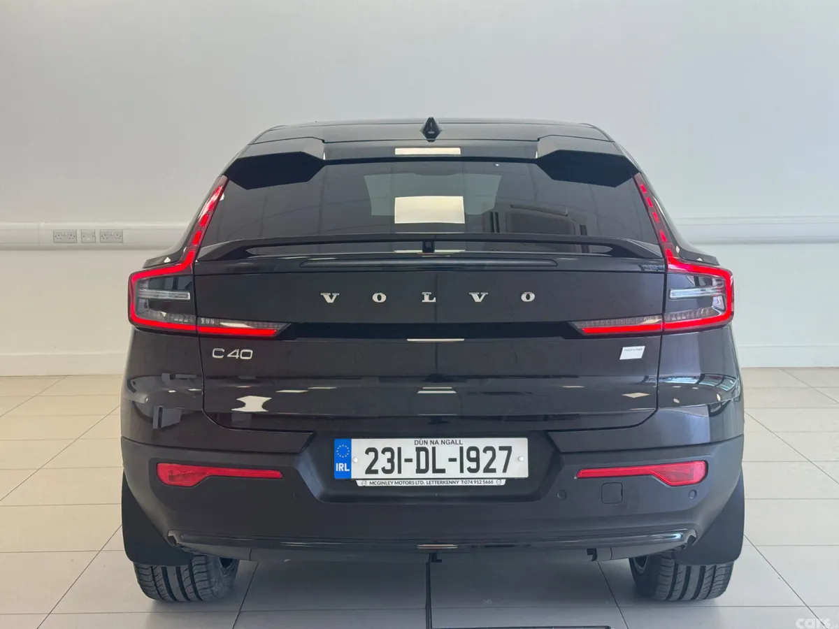 Volvo C40 Estate/Jeep, Electric, 2023, Black