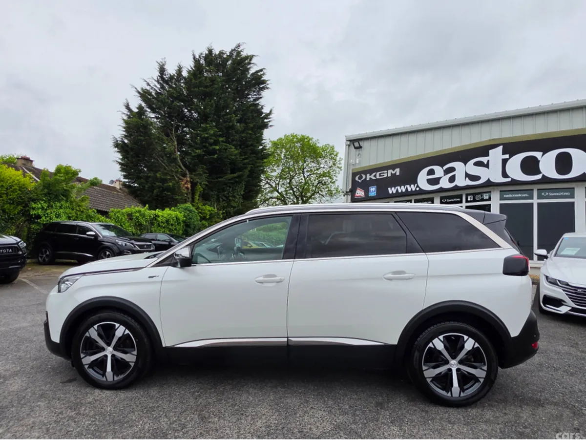 Peugeot 5008 MPV, Diesel, 2018, White