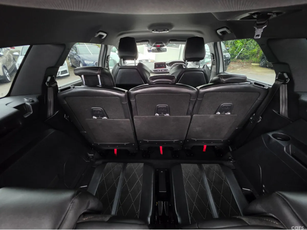 Peugeot 5008 MPV, Diesel, 2018, White
