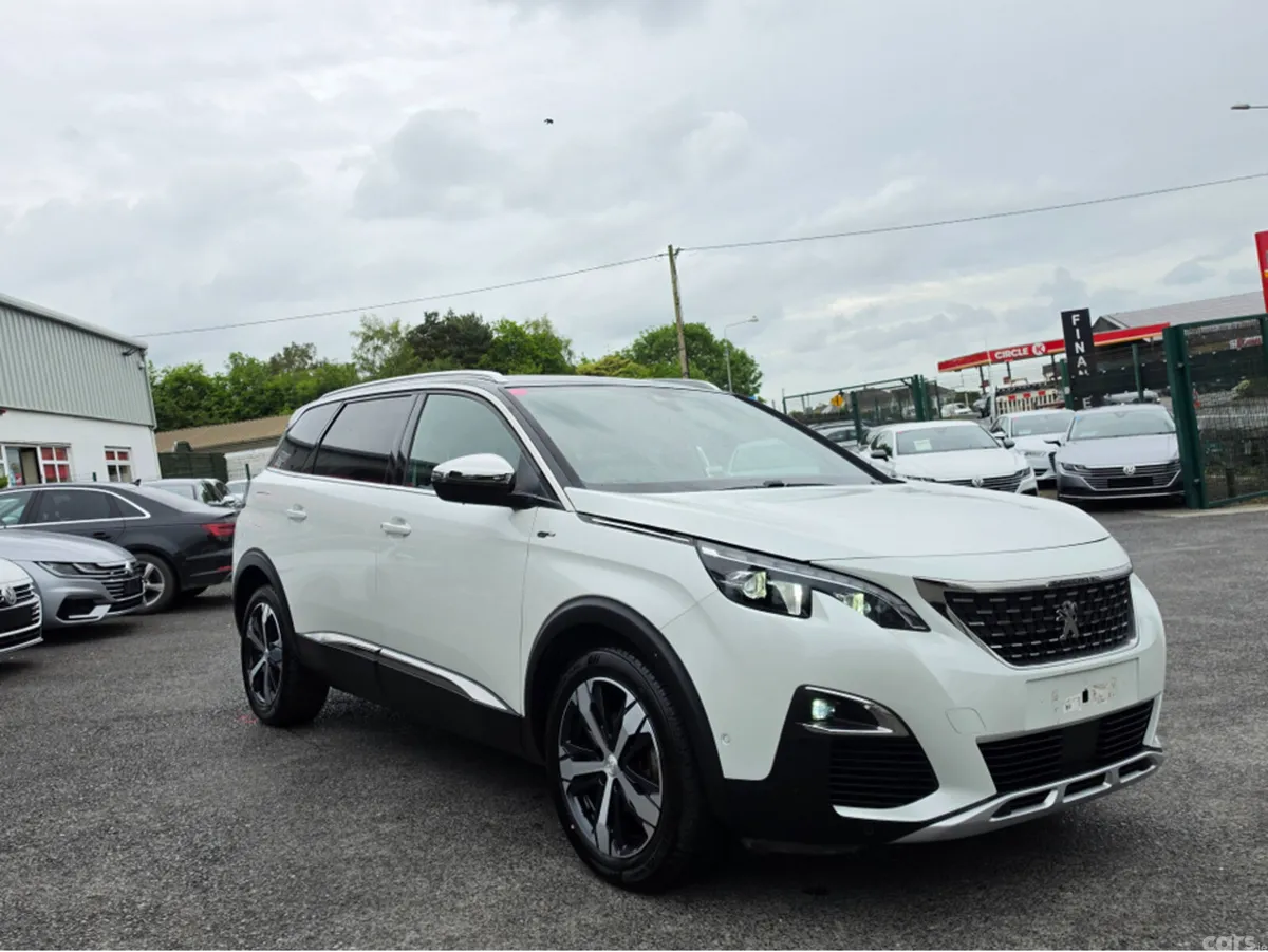 Peugeot 5008 MPV, Diesel, 2018, White