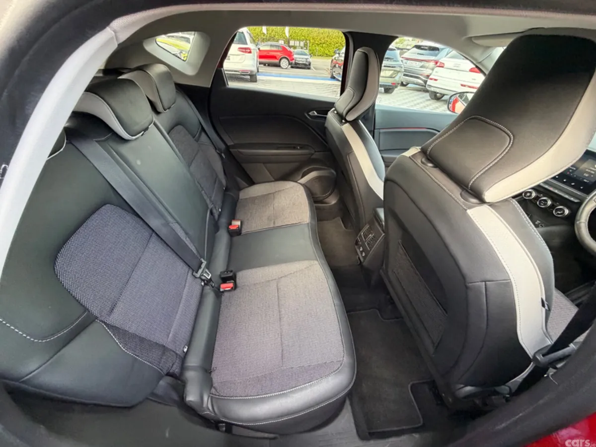 Renault Captur SUV, Petrol, 2021, Red