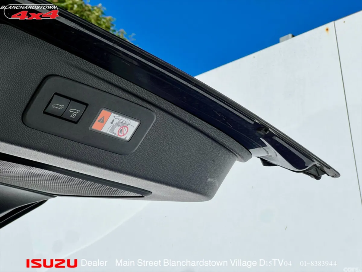 Toyota Land Cruiser Estate, Diesel, 2025, Black