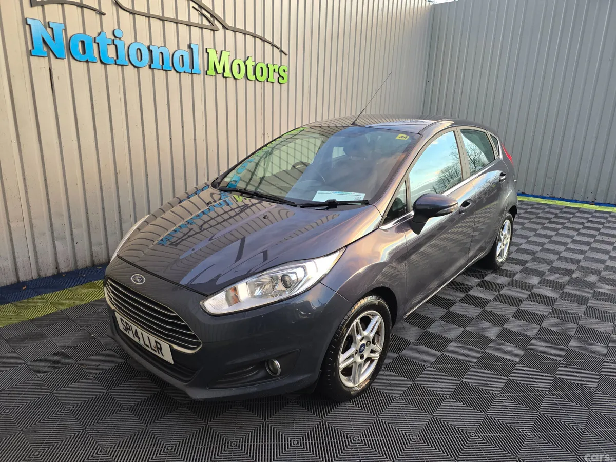 Ford Fiesta Hatchback, Petrol, 2014, Grey
