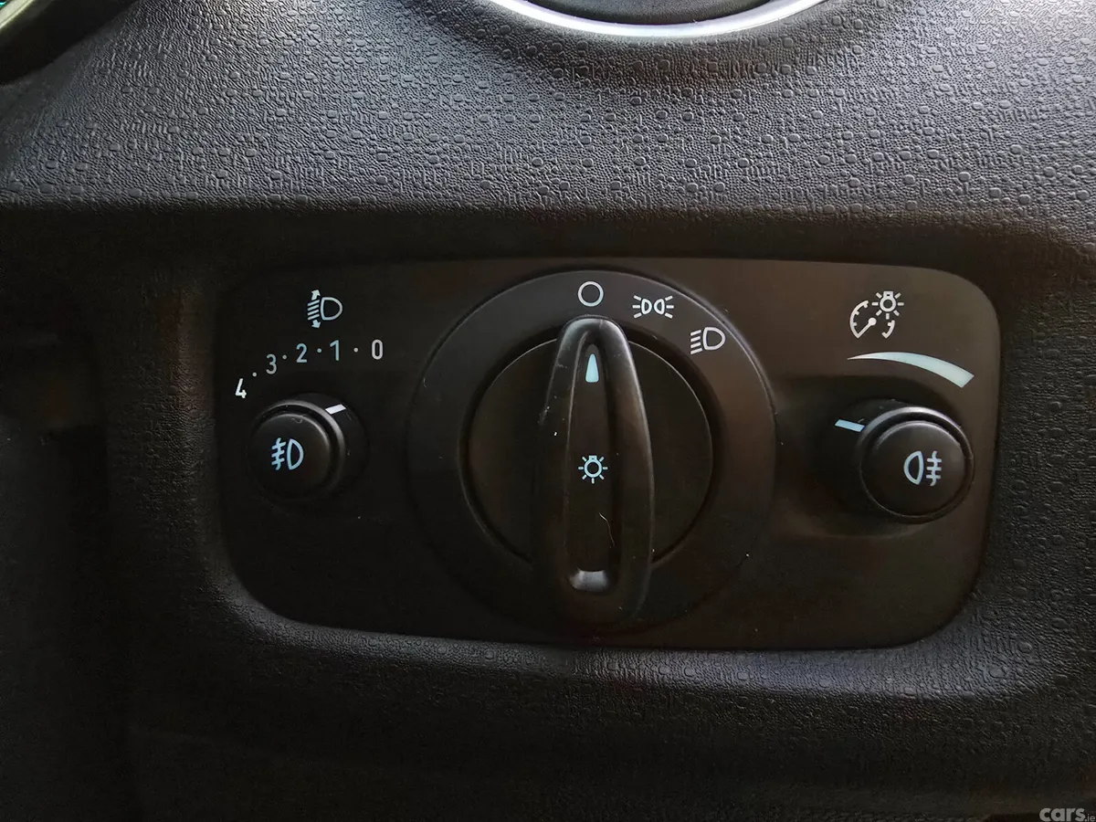 Ford Fiesta Hatchback, Petrol, 2014, Grey