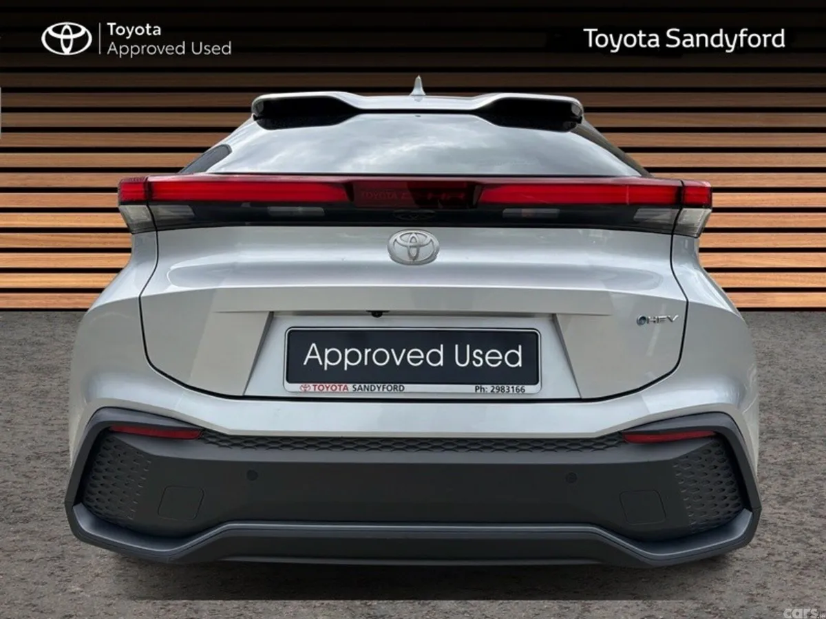 Toyota C-HR SUV, Petrol Hybrid, 2025, Silver