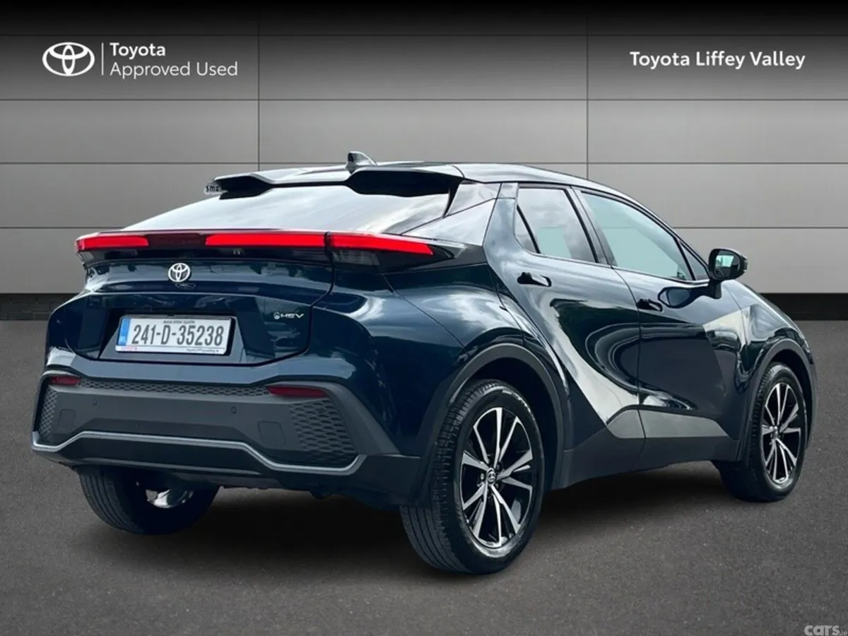 Toyota C-HR SUV, Petrol Hybrid, 2024, Blue