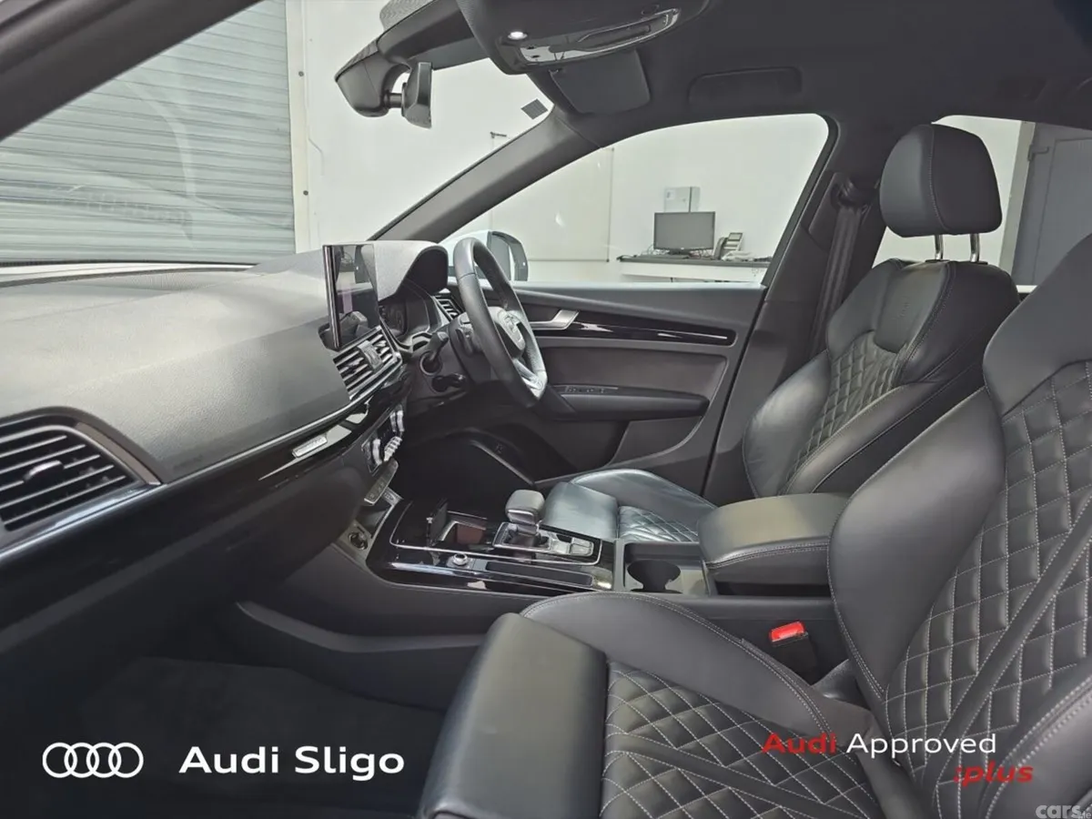 Audi Q5 SUV, Petrol Plug-in Hybrid, 2024, White