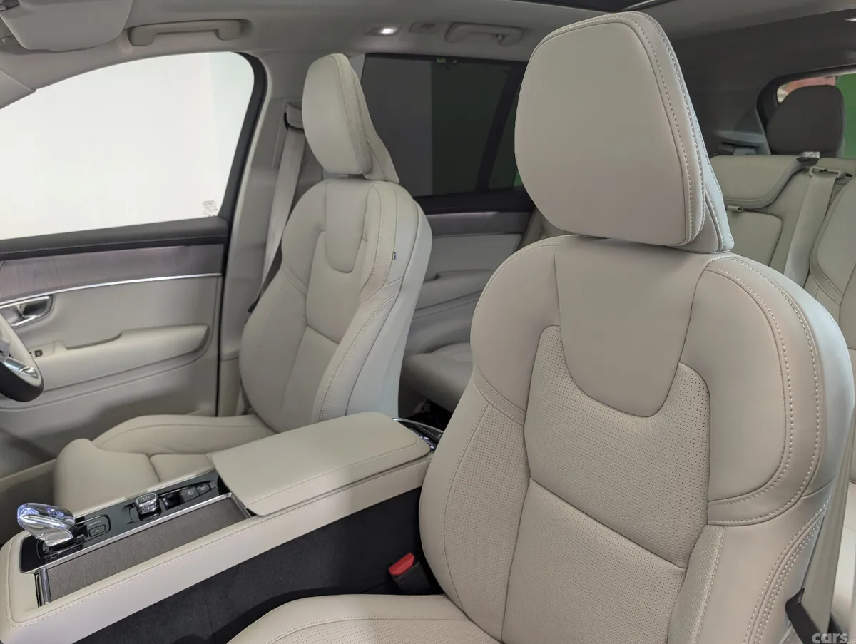 Volvo XC90 SUV, Petrol Plug-in Hybrid, 2026, Grey