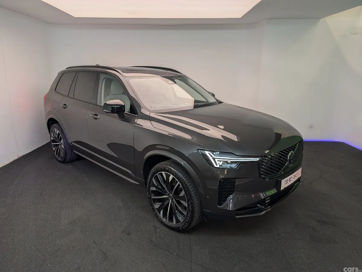 Volvo XC90 SUV, Petrol Plug-in Hybrid, 2026, Grey
