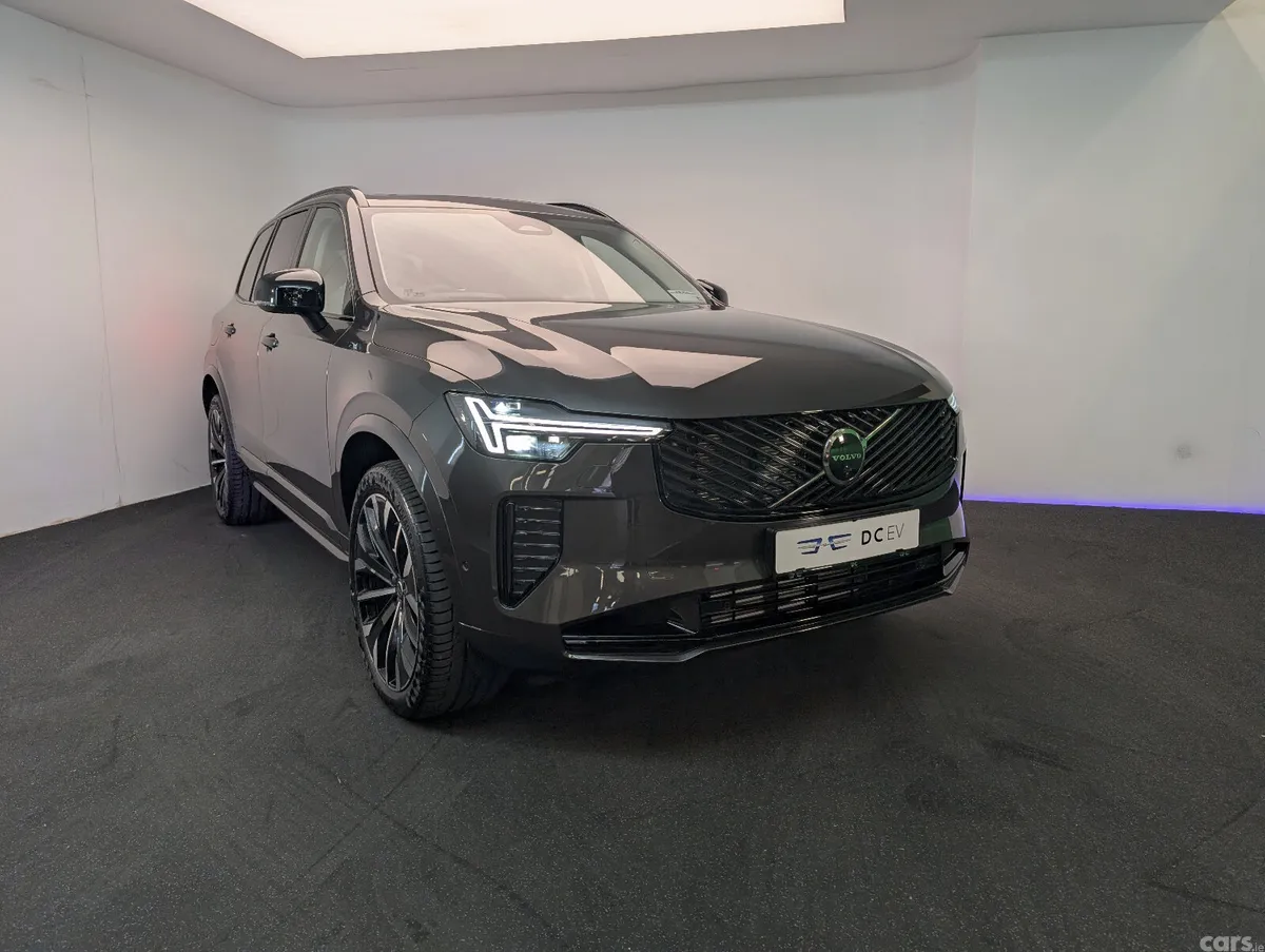 Volvo XC90 SUV, Petrol Plug-in Hybrid, 2026, Grey