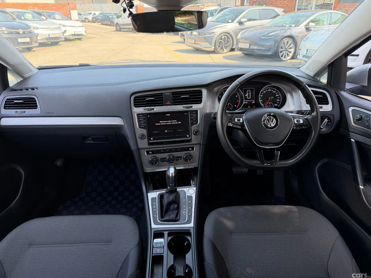 Volkswagen Golf Estate, Petrol, 2017, Silver