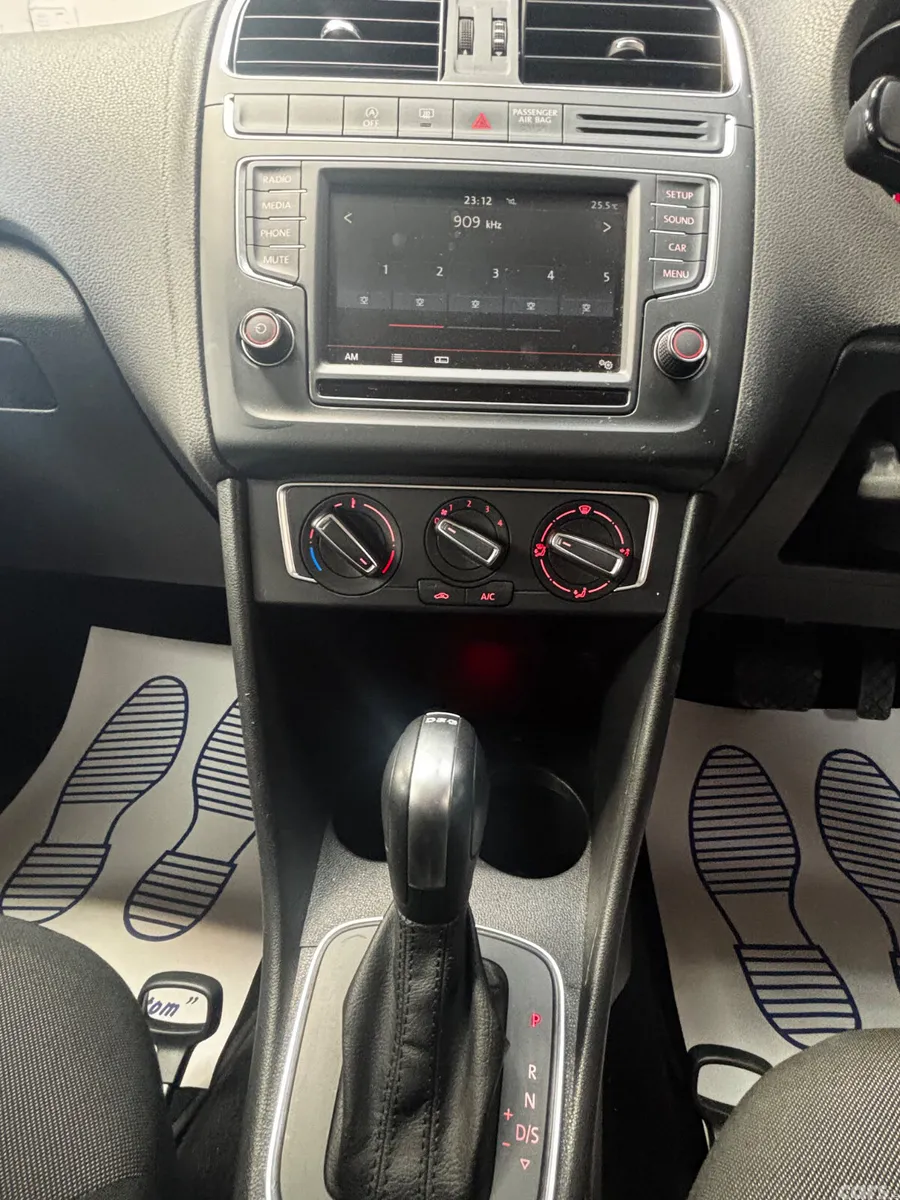 Volkswagen Polo Hatchback, Petrol, 2016, Red