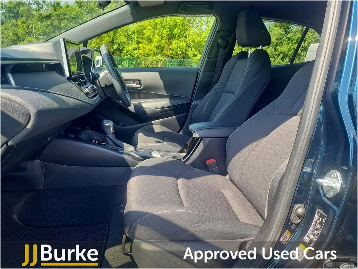 Toyota Corolla Hatchback, Petrol Hybrid, 2019, Blue