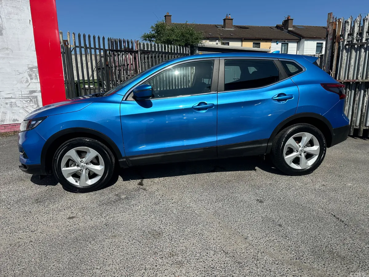 Nissan Qashqai Hatchback, Diesel, 2018, Blue