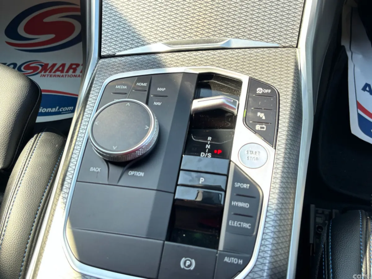 BMW 3-Series Saloon, Petrol Hybrid, 2023, Grey