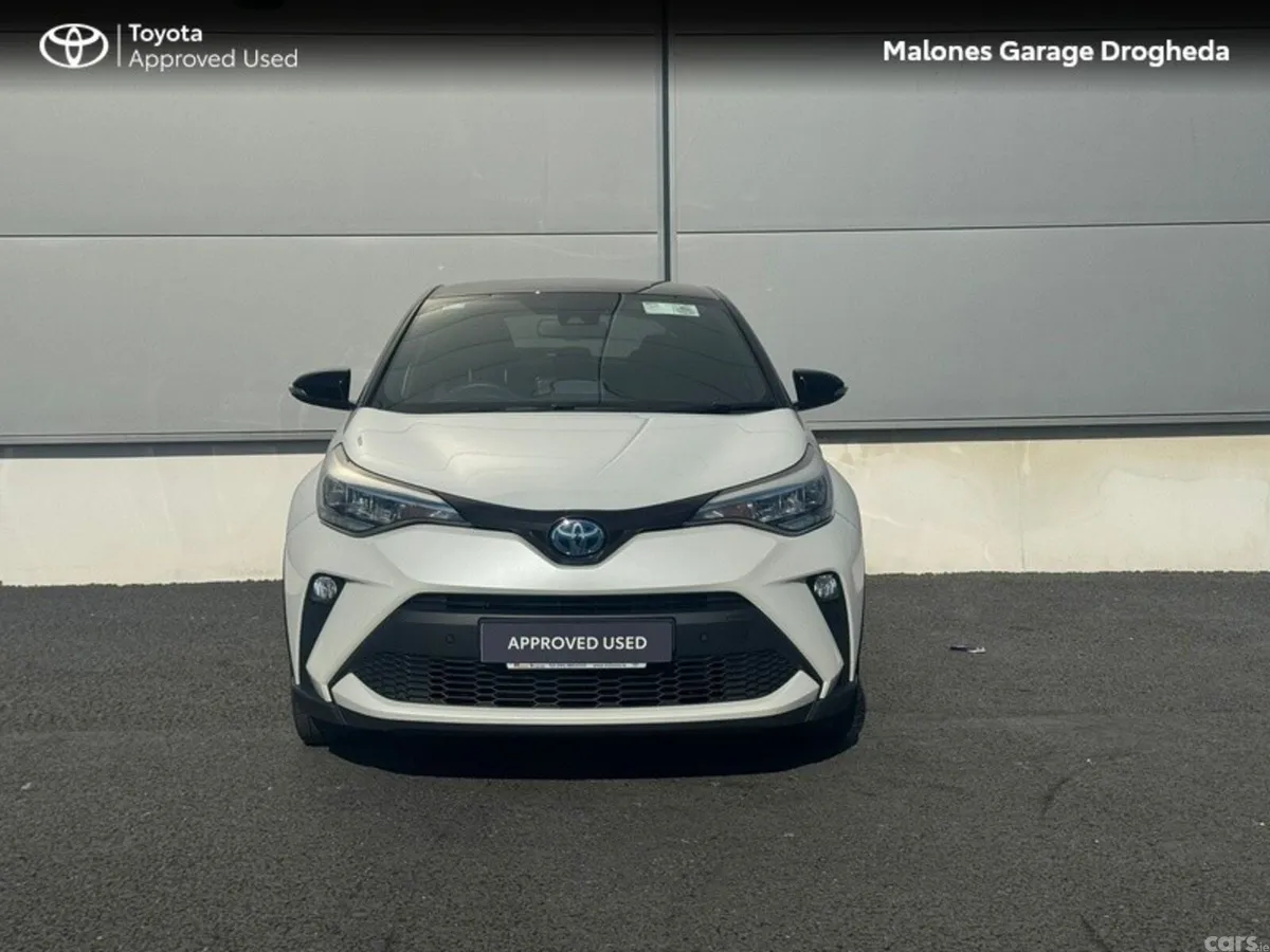 Toyota C-HR SUV, Petrol Hybrid, 2023, White