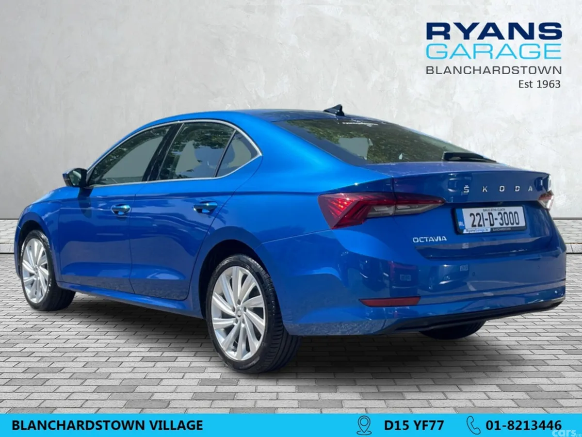 Skoda Octavia Saloon, Diesel, 2022, Blue