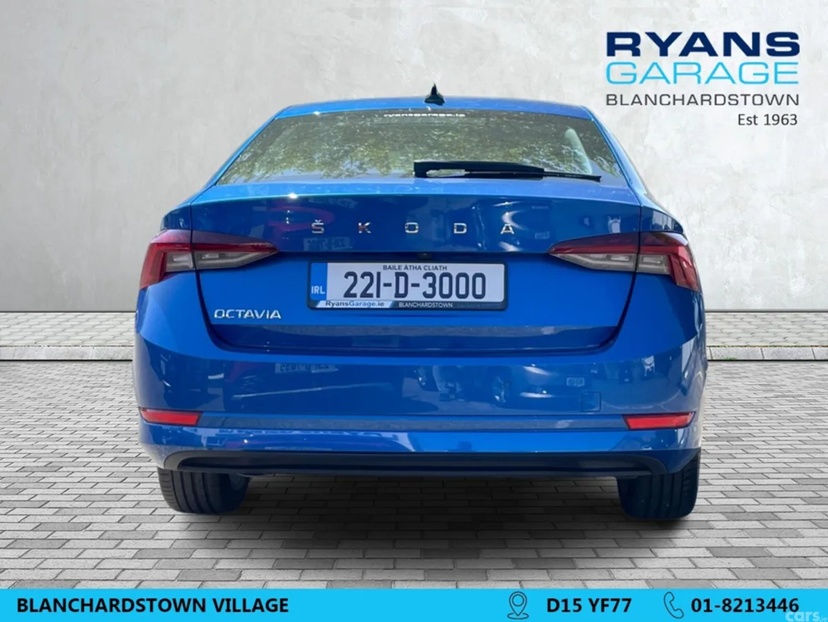 Skoda Octavia Saloon, Diesel, 2022, Blue