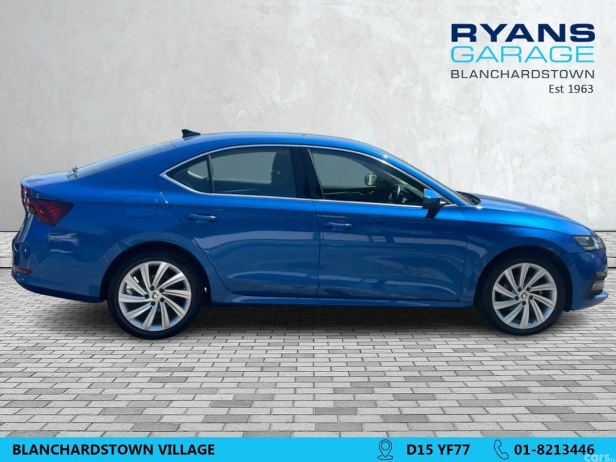 Skoda Octavia Saloon, Diesel, 2022, Blue