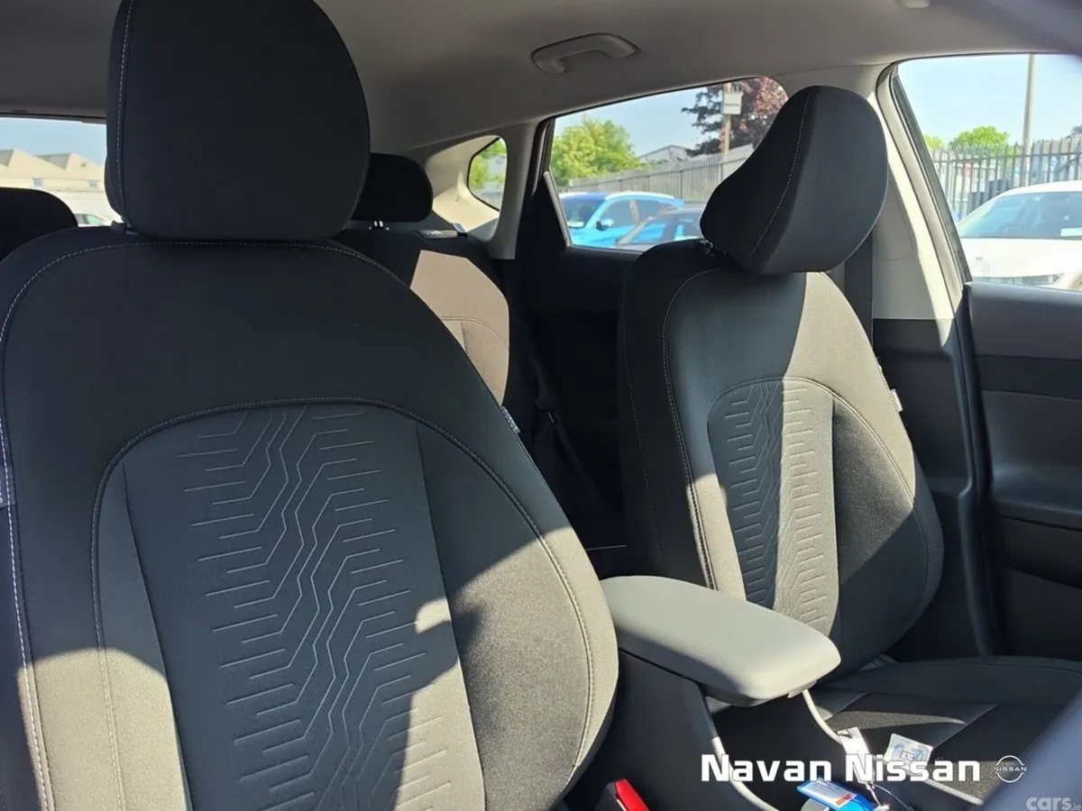 Hyundai KONA MPV, Petrol, 2026, Black