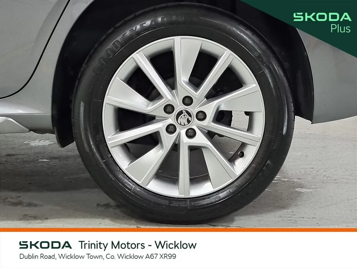 Skoda Kamiq Hatchback, Petrol, 2023, Grey