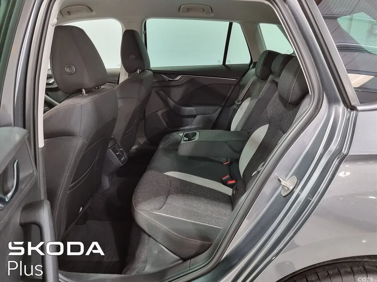 Skoda Kamiq Hatchback, Petrol, 2023, Grey