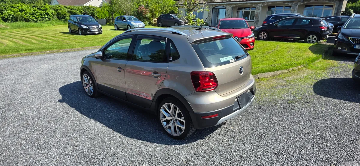 Volkswagen Polo Hatchback, Petrol, 2017, Gold