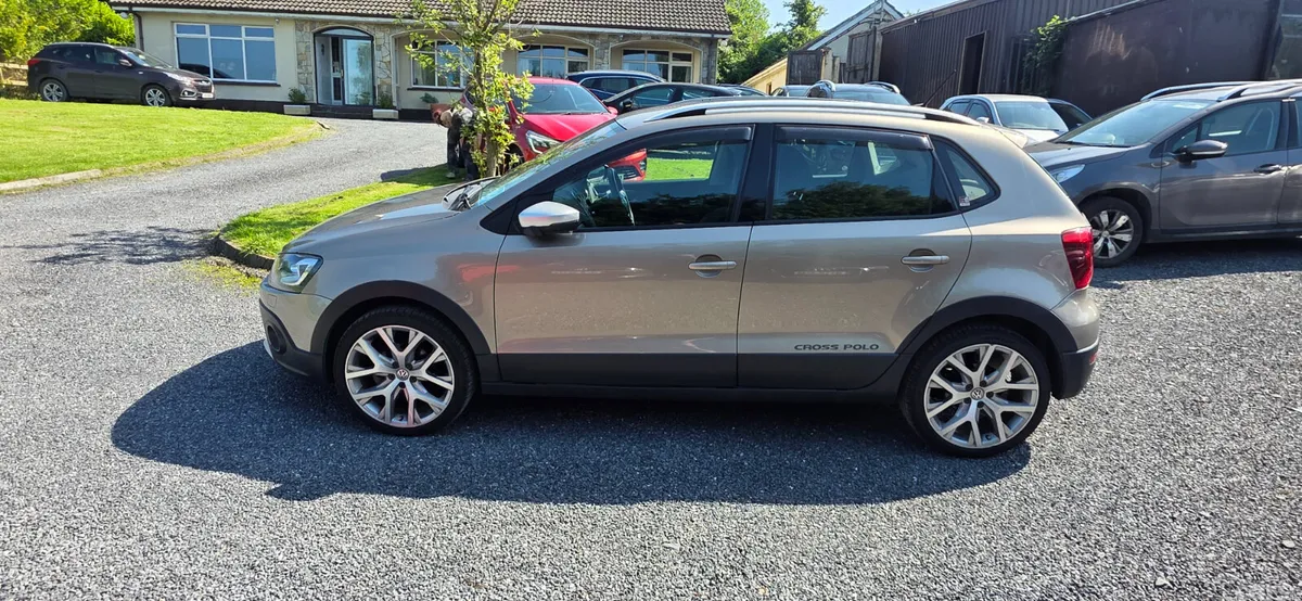 Volkswagen Polo Hatchback, Petrol, 2017, Gold