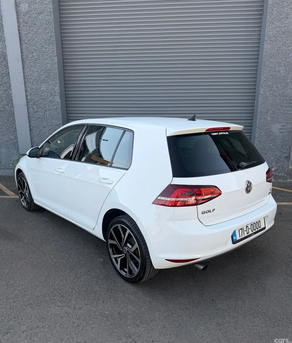 Volkswagen Golf Hatchback, Petrol, 2017, White