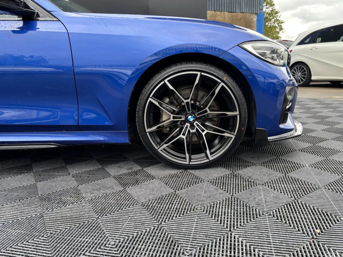 BMW 3-Series Saloon, Petrol Hybrid, 2020, Blue