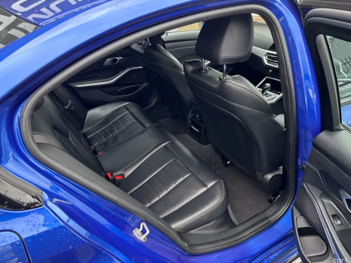 BMW 3-Series Saloon, Petrol Hybrid, 2020, Blue