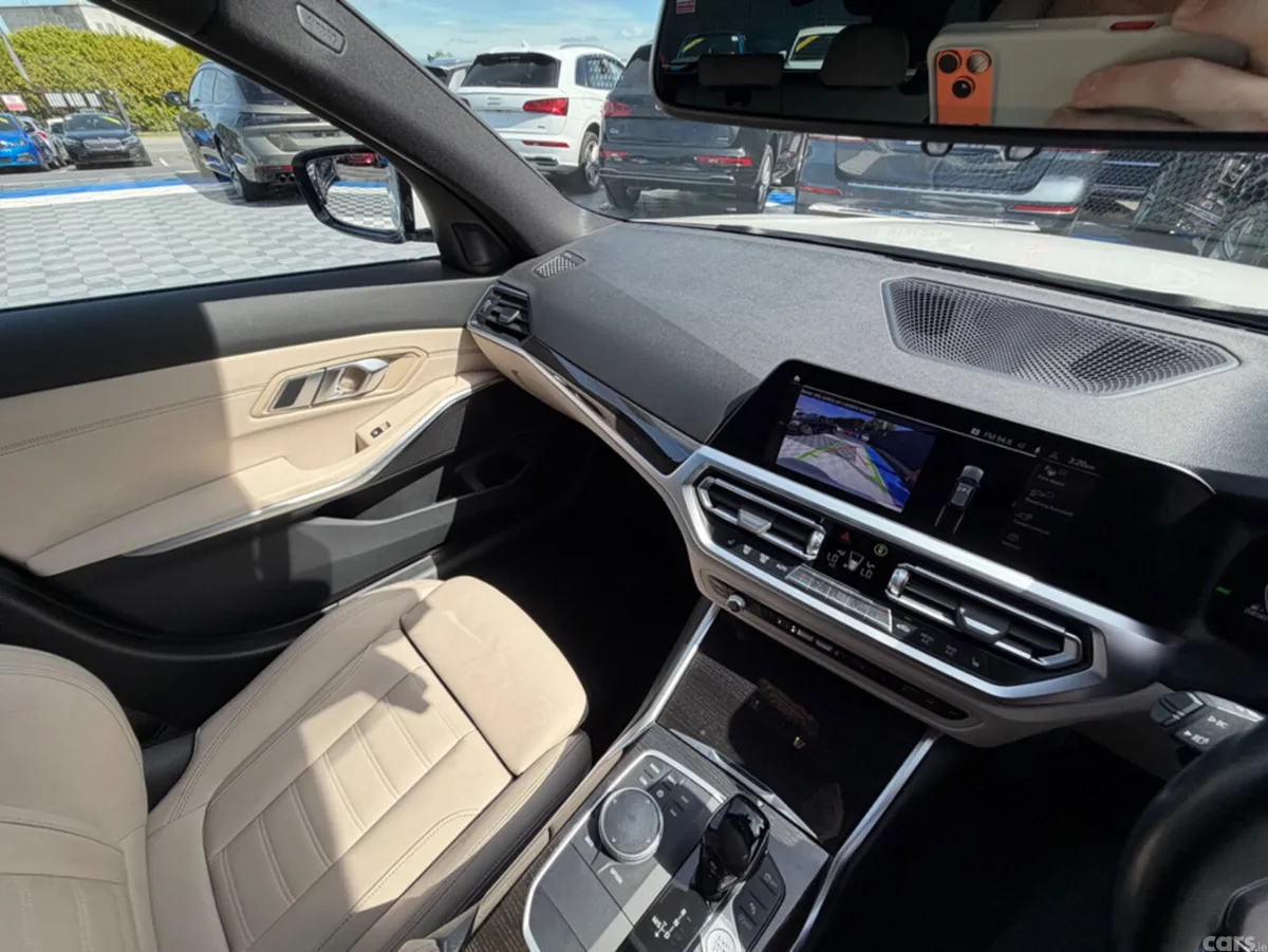 BMW 3-Series Estate, Diesel, 2022, White