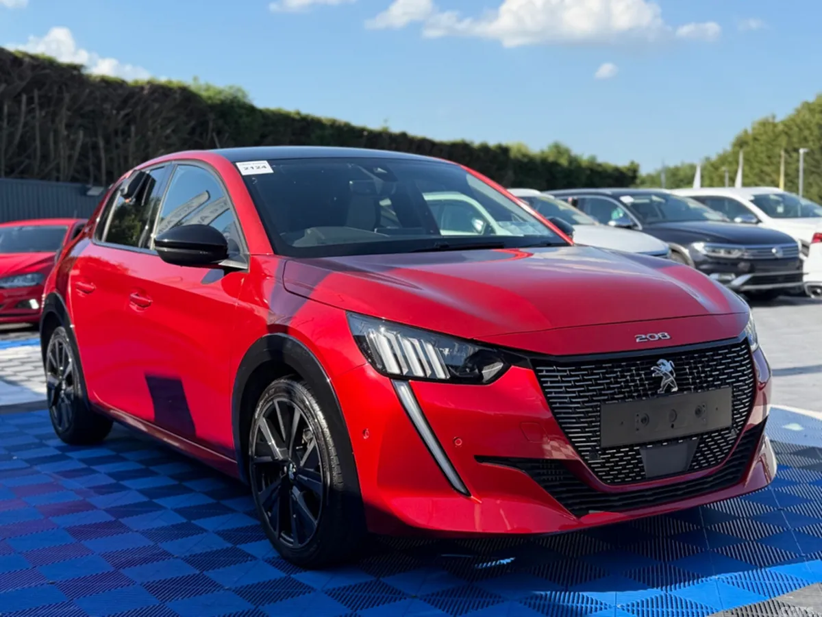 Peugeot 208 Hatchback, Petrol, 2021, Red