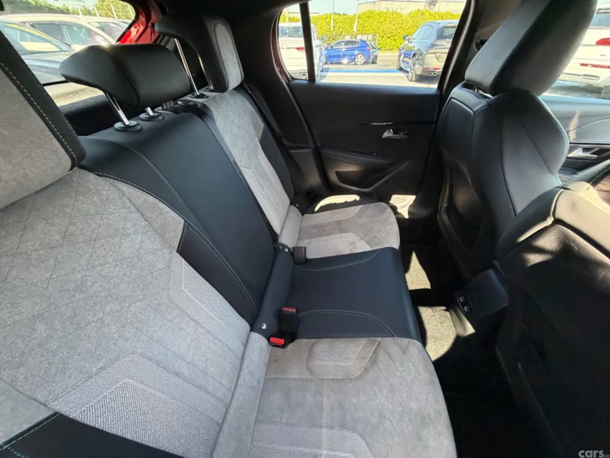 Peugeot 208 Hatchback, Petrol, 2021, Red